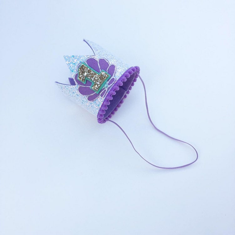 White and purple crown